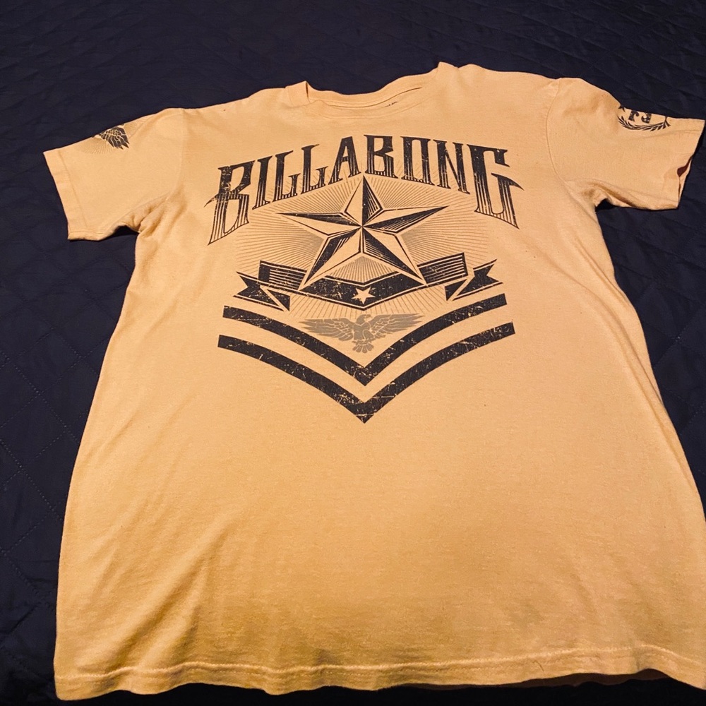 Men’s Billabong Aviator T-Shirt- Medium